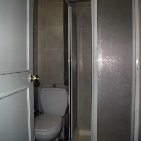 Otel Zeybek Ürkmez