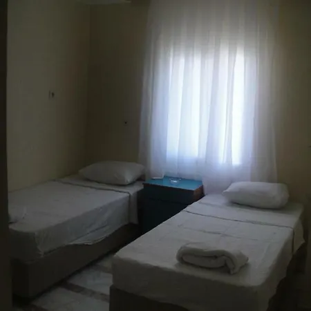 Zeybek Otel *