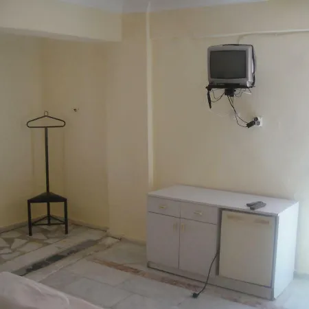 Zeybek Otel *