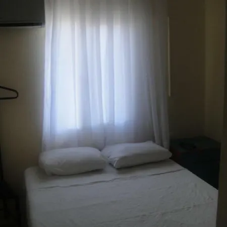 Zeybek Otel *