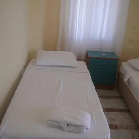 Otel Zeybek Ürkmez