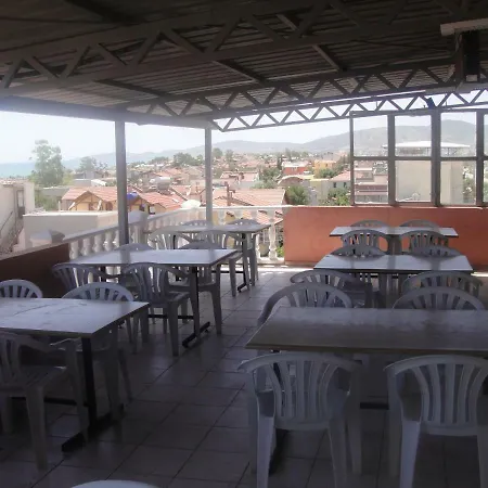 Zeybek Otel Ürkmez