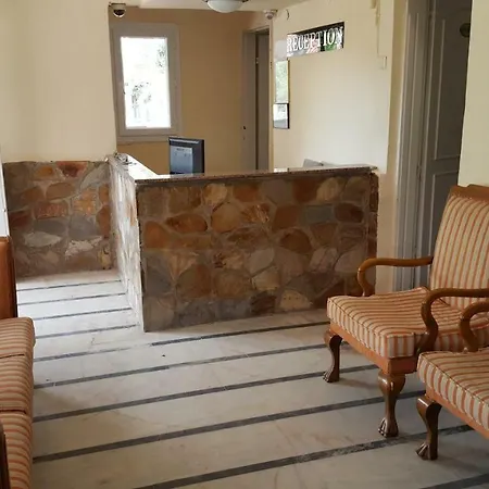 Zeybek Otel *