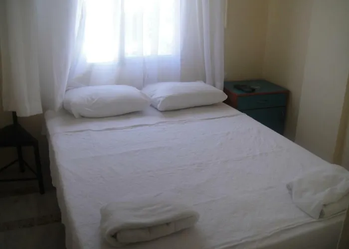 Hotel Zeybek Ürkmez
