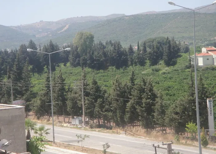 Zeybek Hotel *