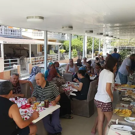 Hotel Zeybek Ürkmez